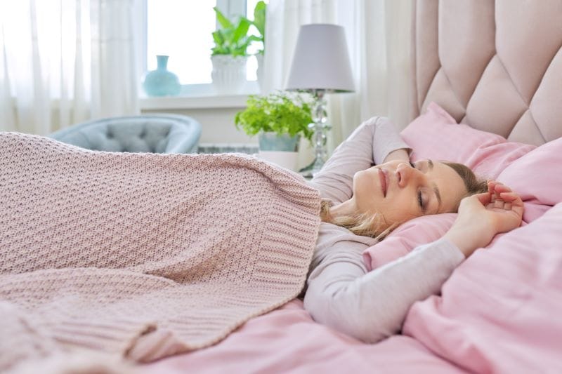 Sleep to get rid of neck fat