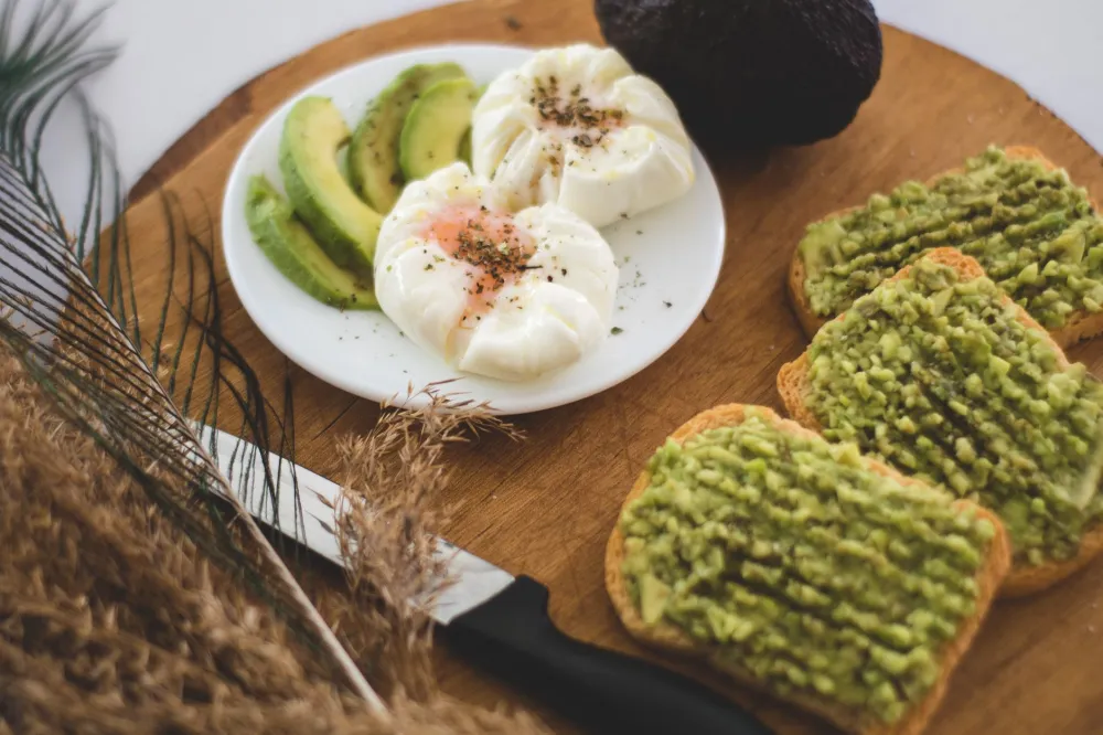Nutritious breakfast with eggs and avocado supporting metabolism and lean mass on GLP-1